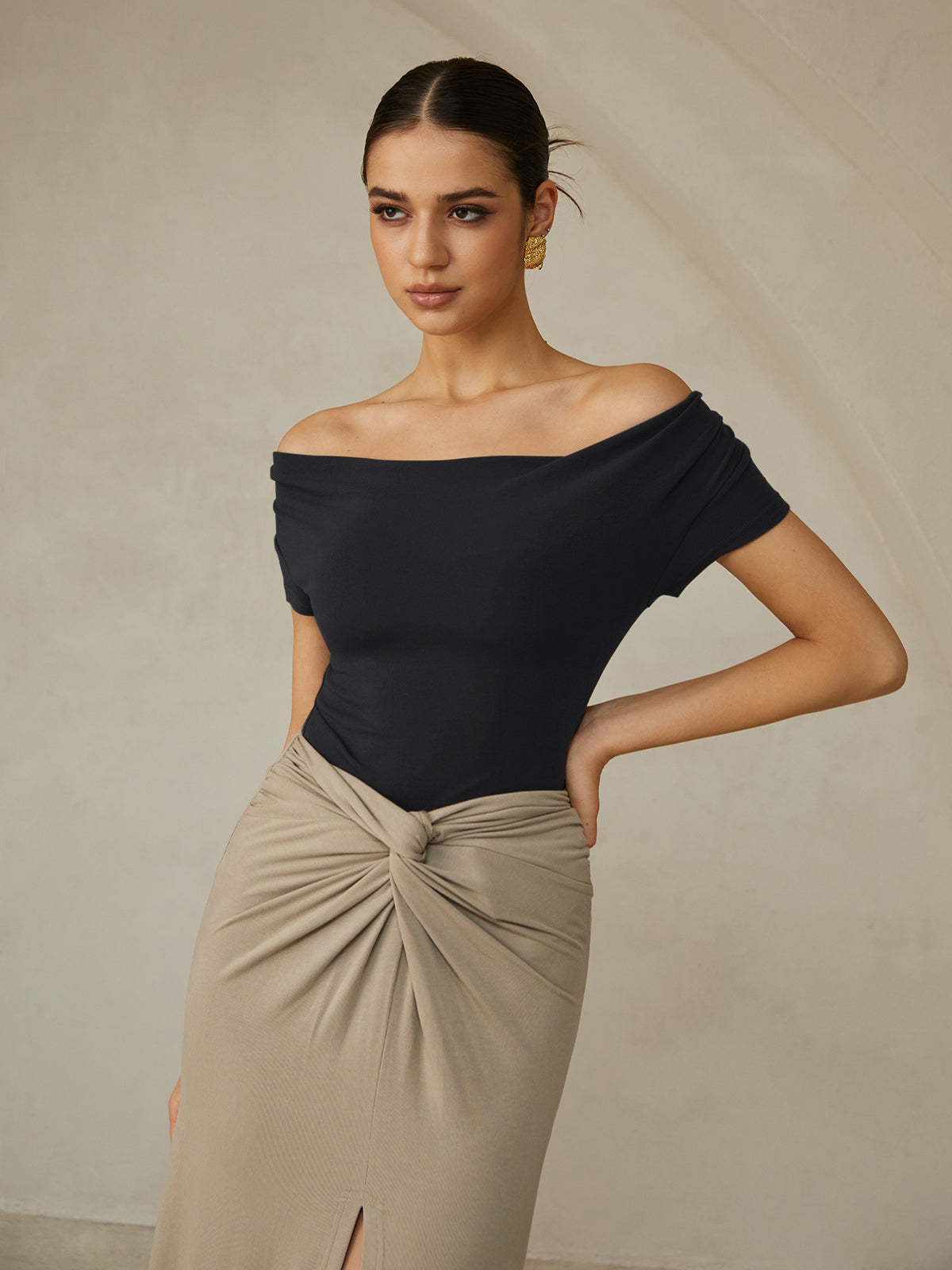Off-Shoulder Pleated T-Shirt - Chic Rio