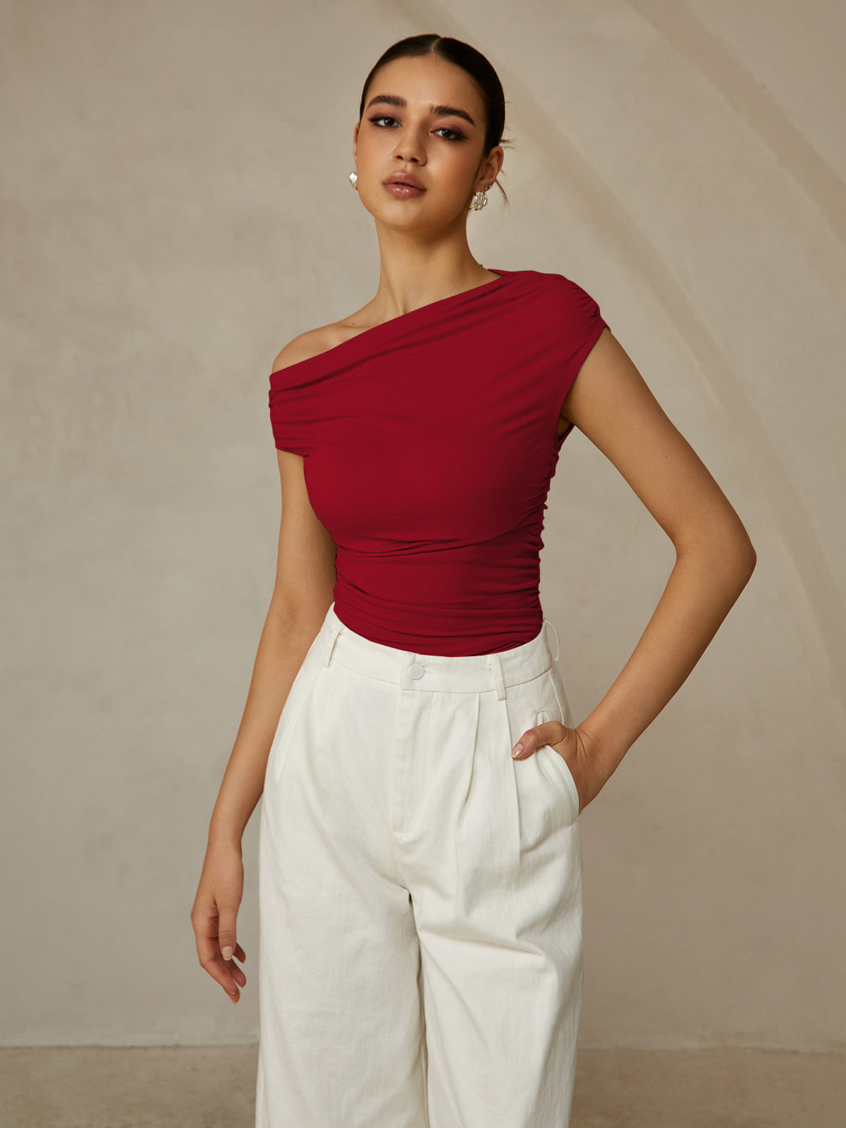 Asymmetrical Neck Sleeveless T-Shirt - Chic Rio