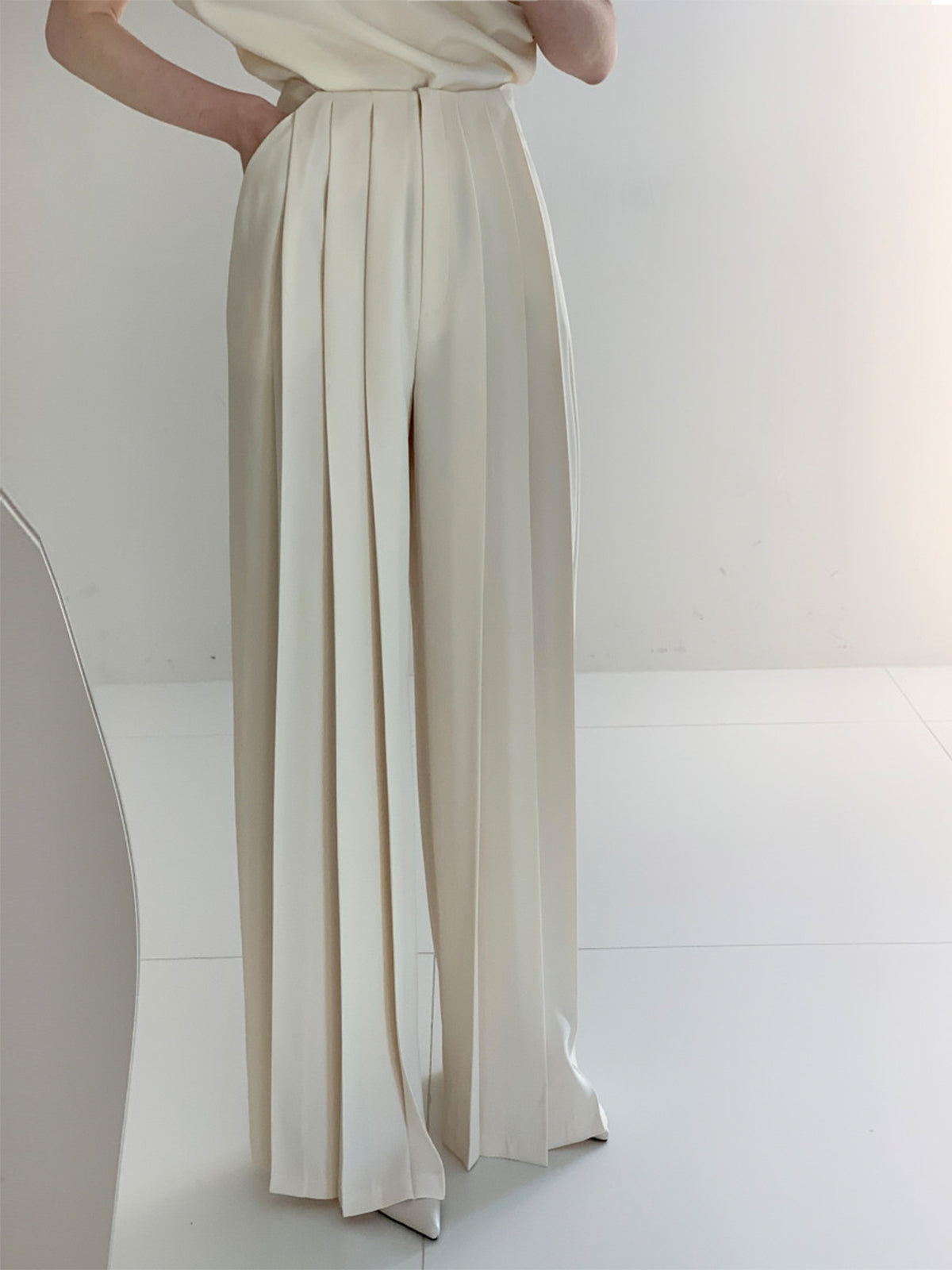 Pleated High Waist Wide Leg Pants - Chic Rio