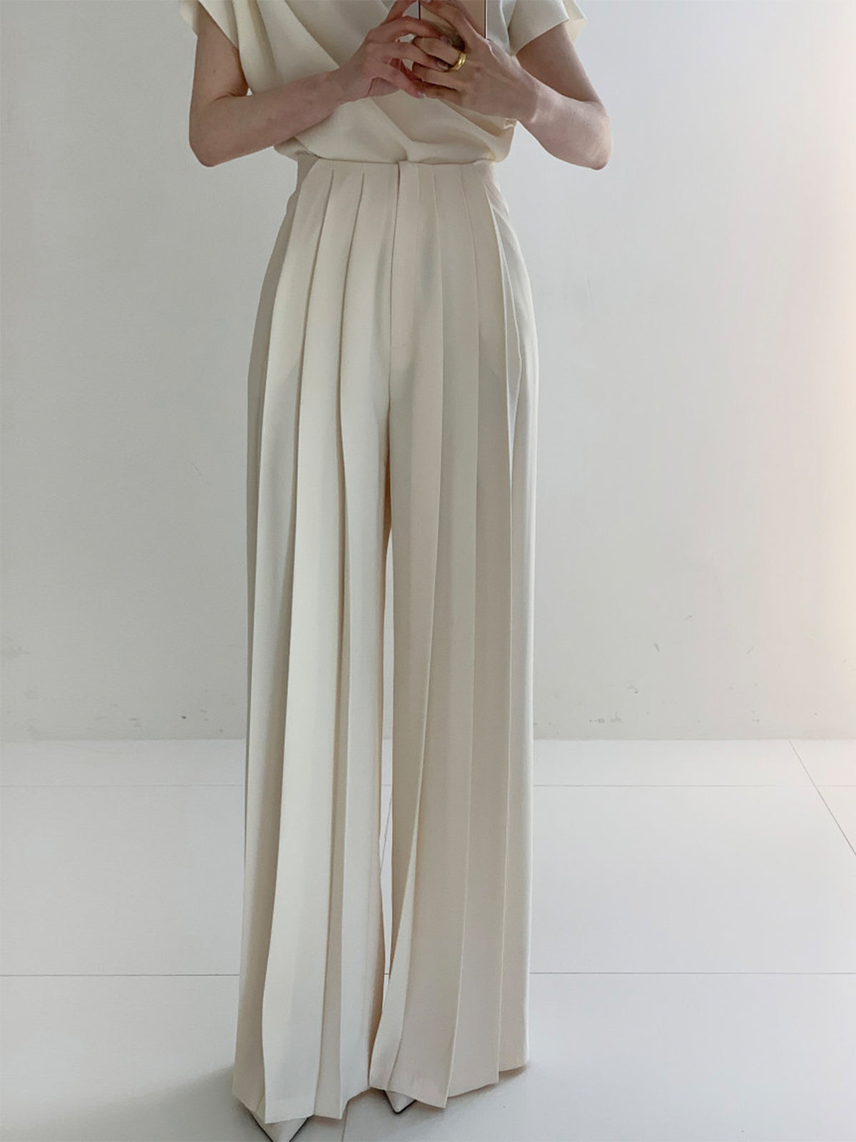 Pleated High Waist Wide Leg Pants - Chic Rio