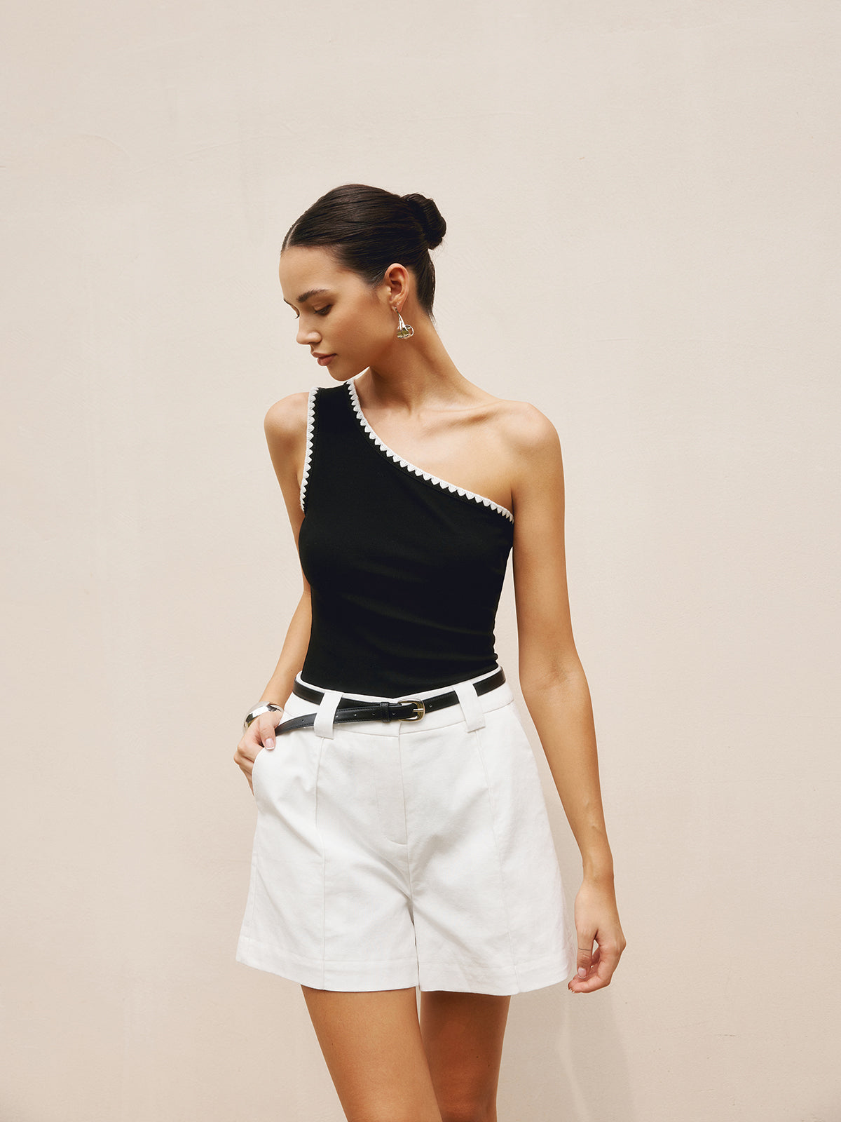 Contrast Trim One Shoulder Off Tank Top - Chic Rio