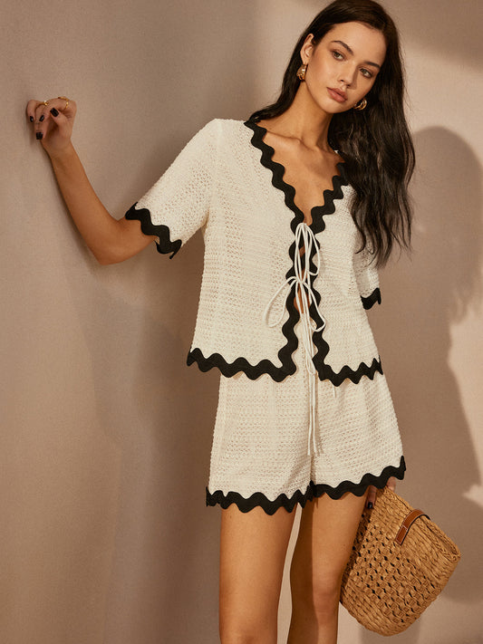 Contrast Trim V-Neck Shorts Set - Chic Rio