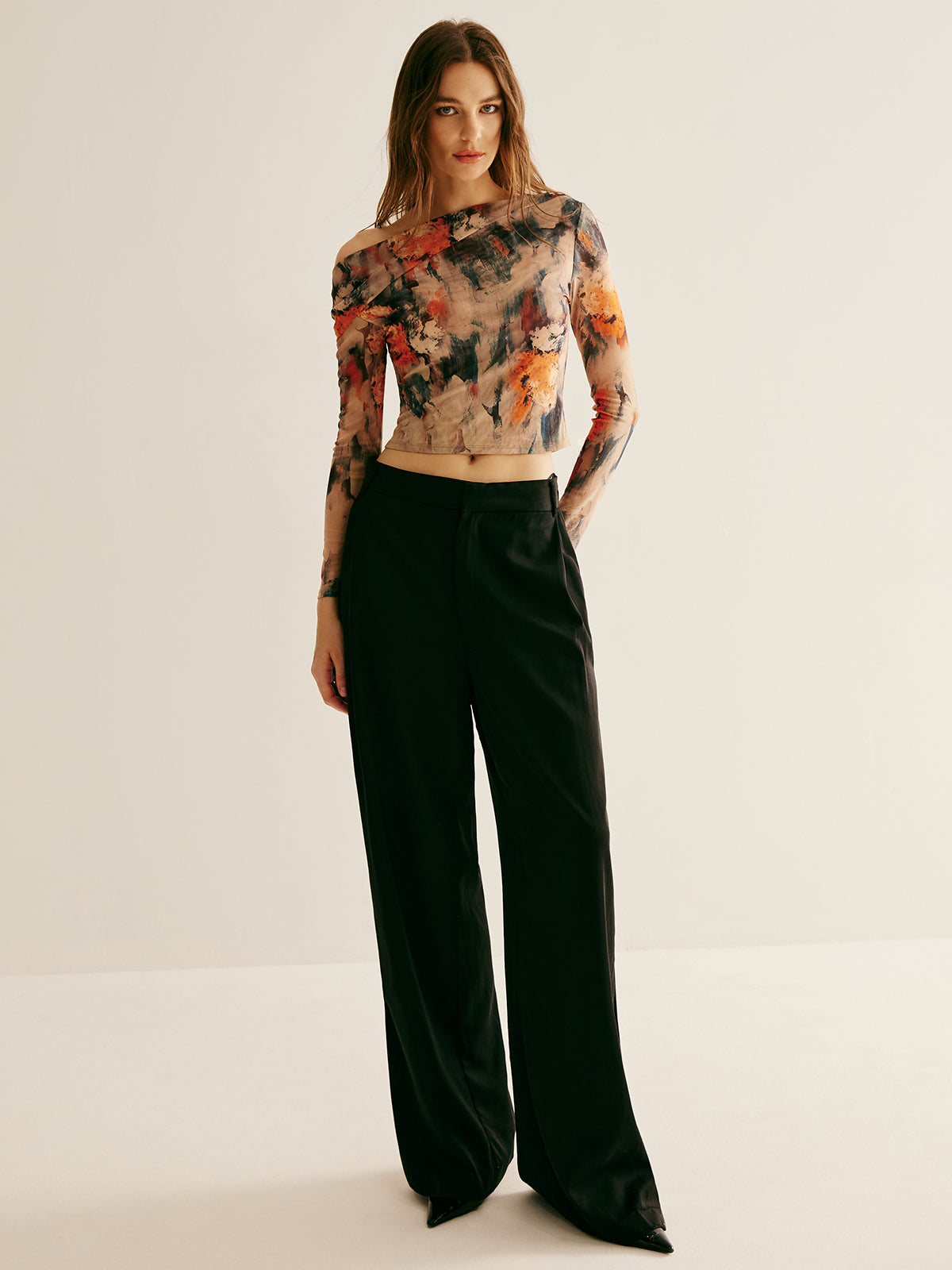 Retro Asymmetrical Collar Crop T-Shirt - Chic Rio