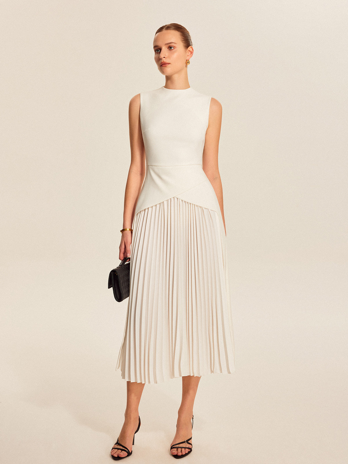 Sleeveless Pleated Dress - Chic Rio