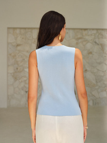 Sleeveless V-Neck Top With Gold Buttons - Chic Rio